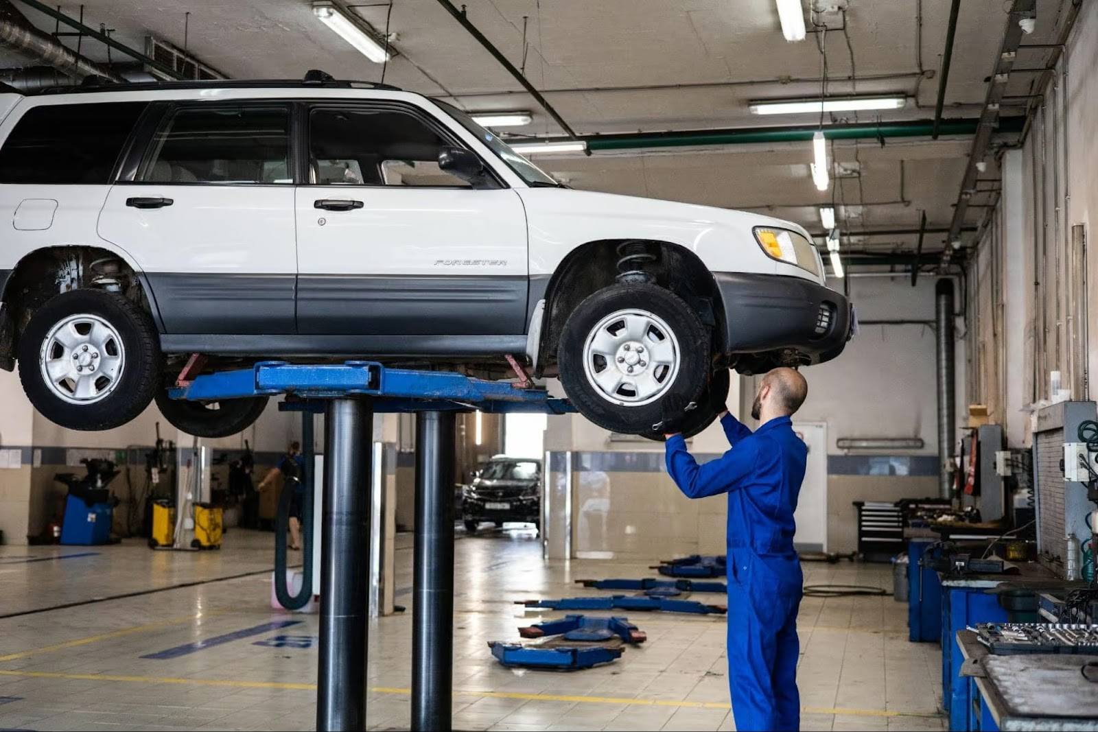 Where Can I Find A Tire Shop Near Me?_4