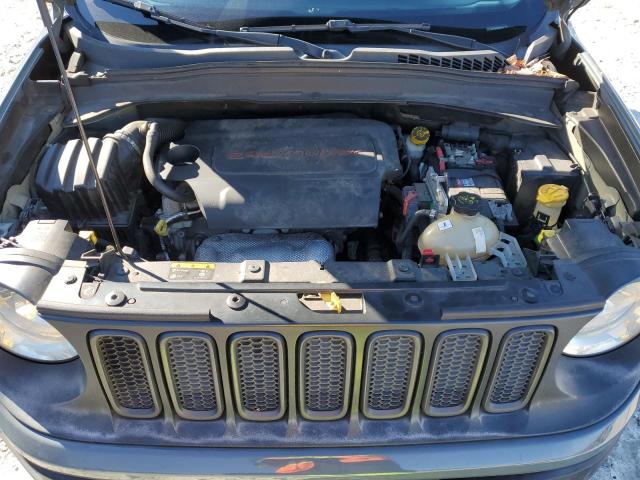 36821714-2016-jeep-renegade_11