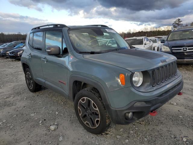 36821714-2016-jeep-renegade_4