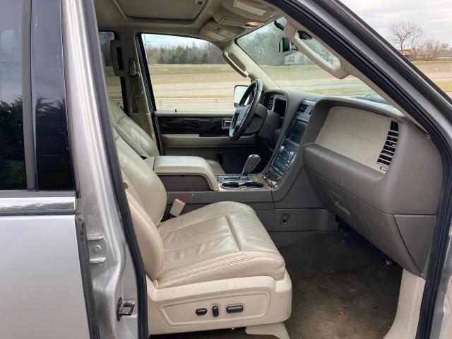 36869194-2015-lincoln-navigator_5