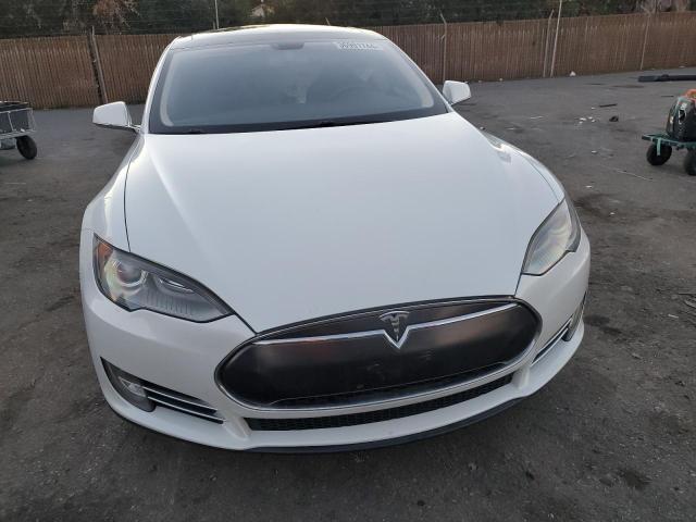 36901744-2014-tesla-model-s_5