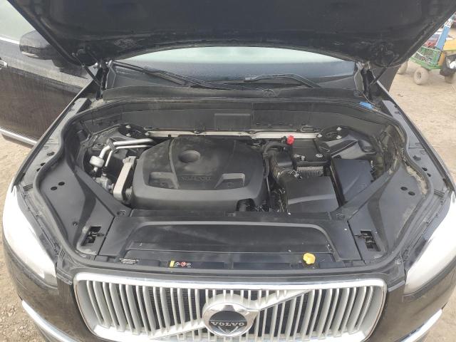 37015884-2016-volvo-xc90_12