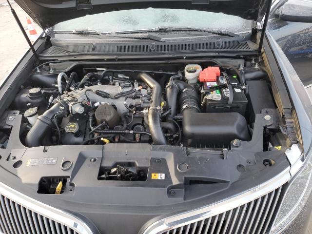 37085254-2014-lincoln-mks_11