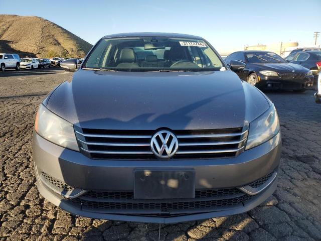 37173744-2012-volkswagen-passat_5