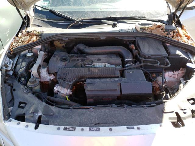 37205874-2012-volvo-s60_11