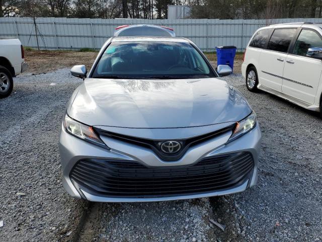 37349294-2019-toyota-camry_5