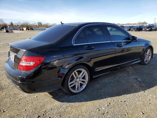 37372404-2014-mercedes-benz-c-class_3