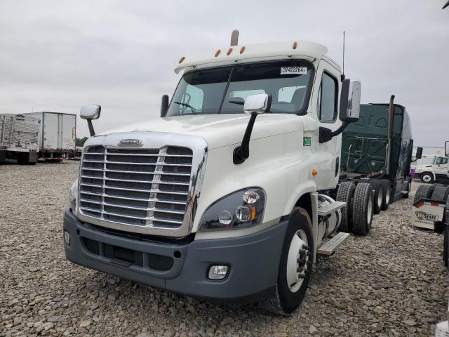 37423264-2014-freightliner-all-other_2