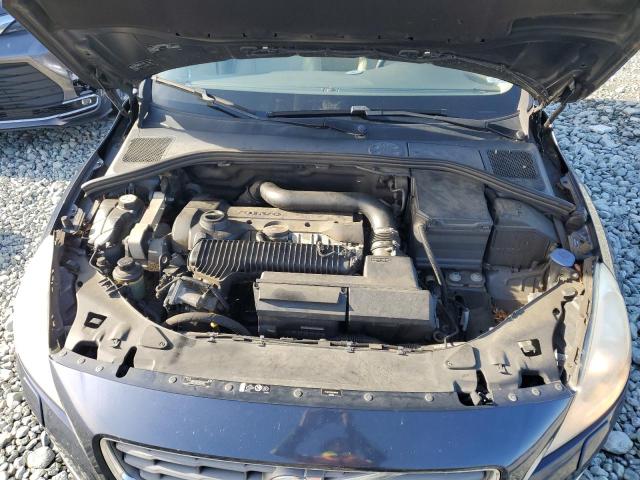 37475264-2013-volvo-s60_11