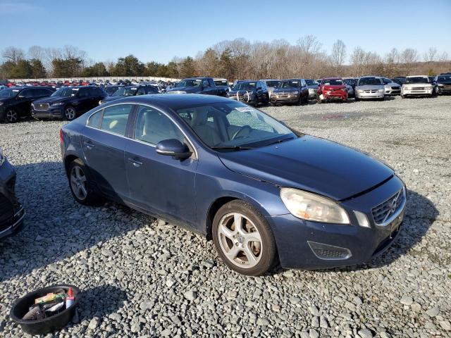 37475264-2013-volvo-s60_4