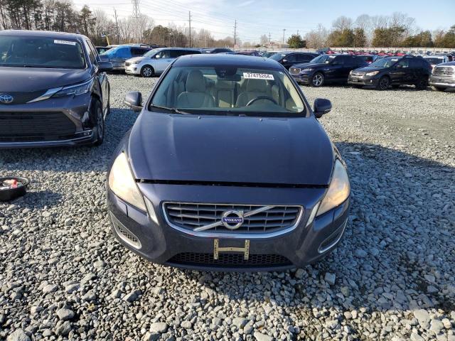 37475264-2013-volvo-s60_5