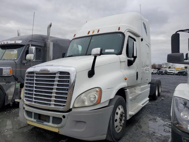 37485784-2013-freightliner-all-other_2