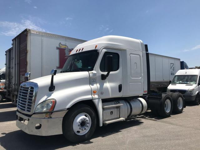 37489924-2018-freightliner-all-models_2