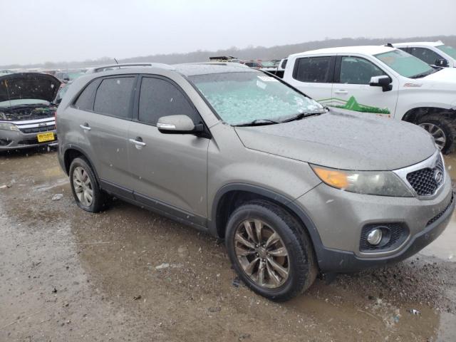 37516214-2011-kia-sorento_4