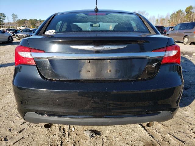 37669084-2014-chrysler-200_6