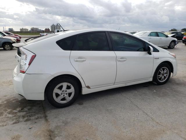 37732554-2011-toyota-prius_3