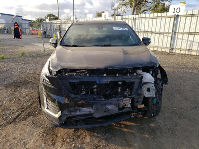 37812394-2021-cadillac-xt5_5