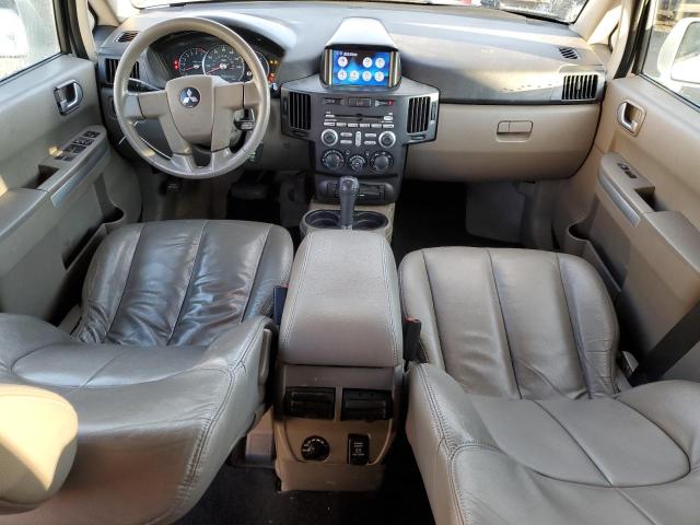 37895944-2011-mitsubishi-endeavor_8