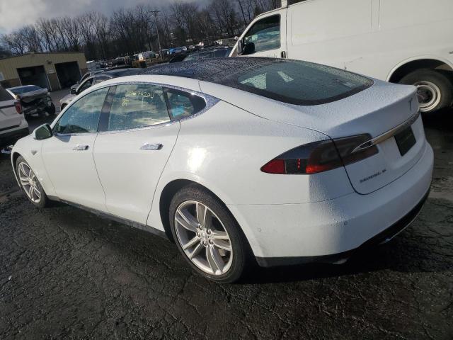 37979204-2015-tesla-model-s_2