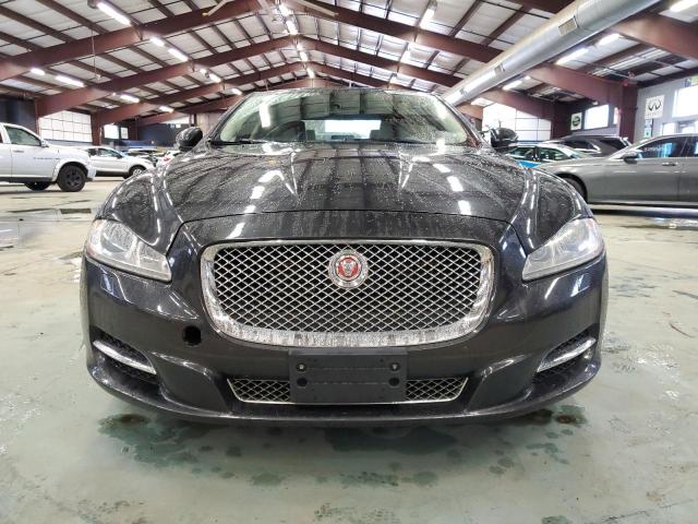 38063114-2014-jaguar-xj_5