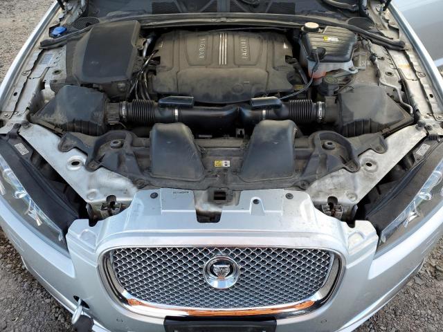 38097064-2013-jaguar-xf_11