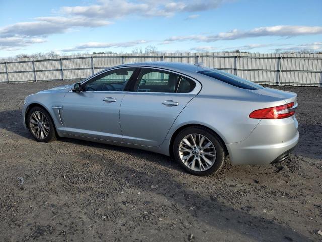 38097064-2013-jaguar-xf_2