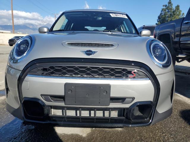 38126984-2024-mini-cooper_5