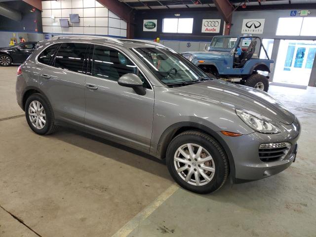 38158124-2013-porsche-cayenne_4