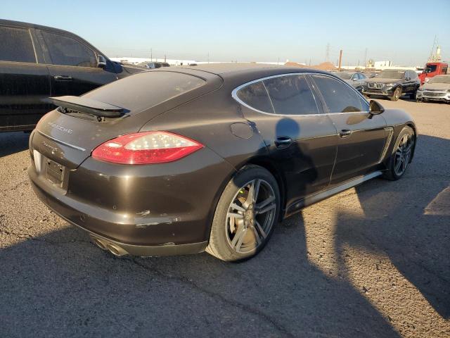 38199424-2010-porsche-panamera_3