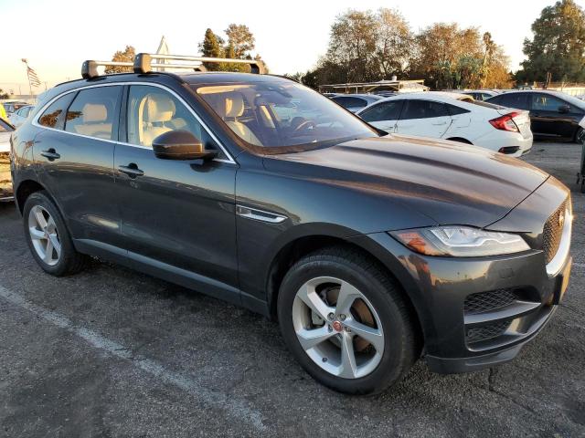 38341854-2017-jaguar-f-pace_4