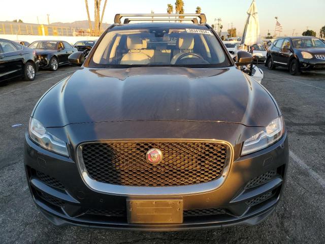 38341854-2017-jaguar-f-pace_5