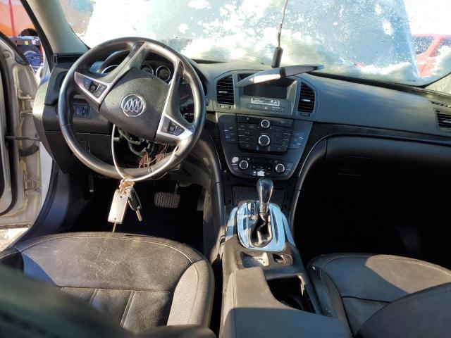 38359224-2011-buick-regal_8