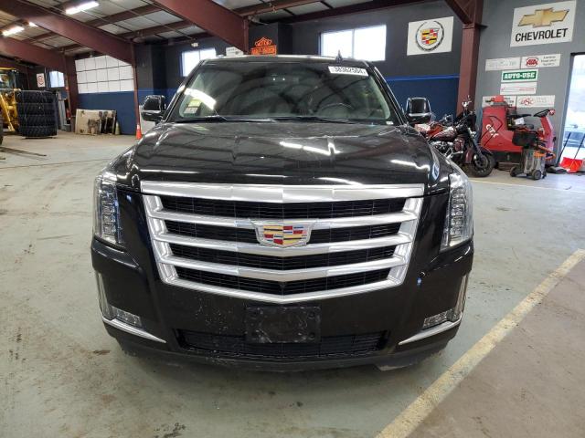 38362504-2018-cadillac-escalade_5