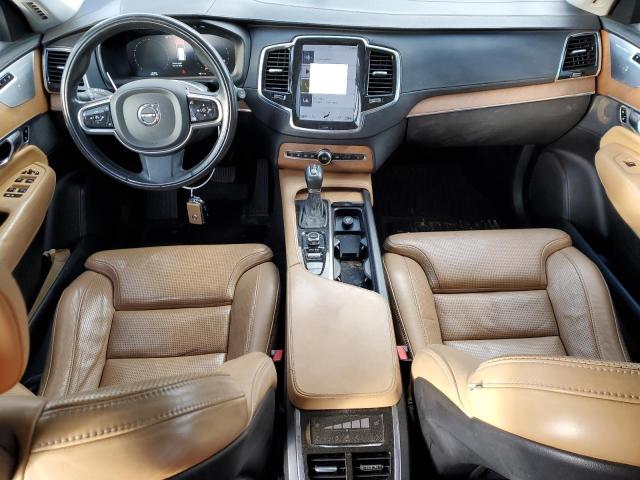38399584-2016-volvo-xc90_8