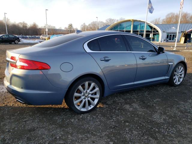 38549744-2013-jaguar-xf_3