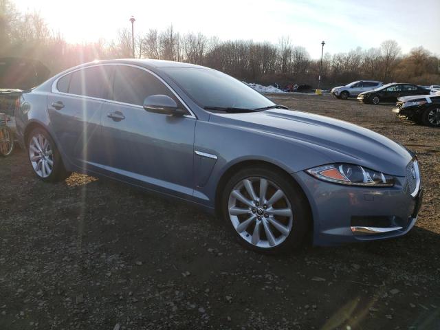 38549744-2013-jaguar-xf_4