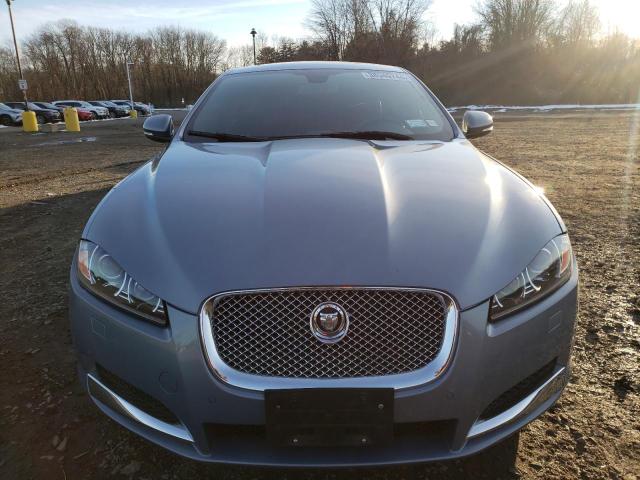 38549744-2013-jaguar-xf_5