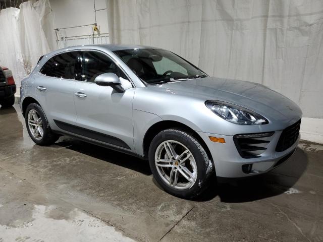 38564784-2018-porsche-macan_4