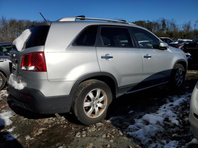 38646494-2012-kia-sorento_3