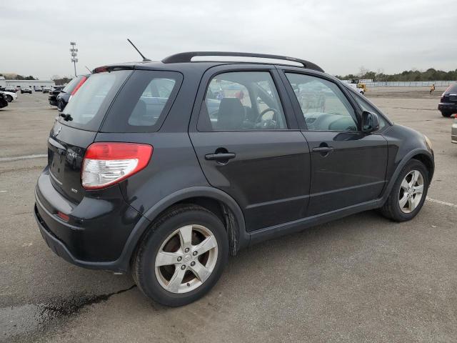 38648904-2012-suzuki-sx4_3