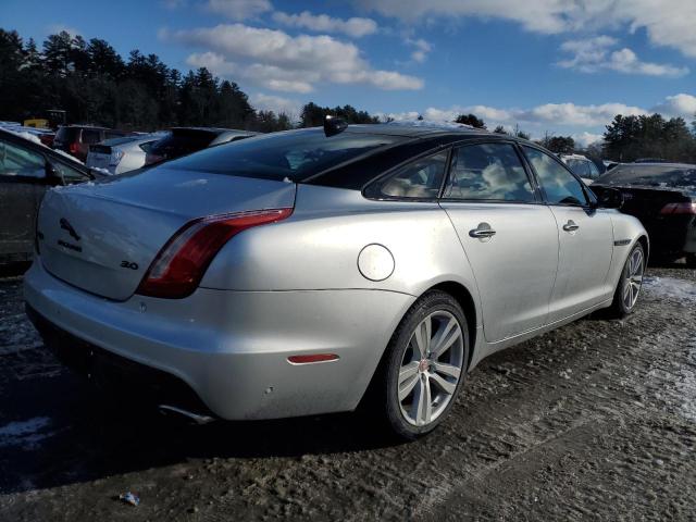 38704944-2016-jaguar-xj_3