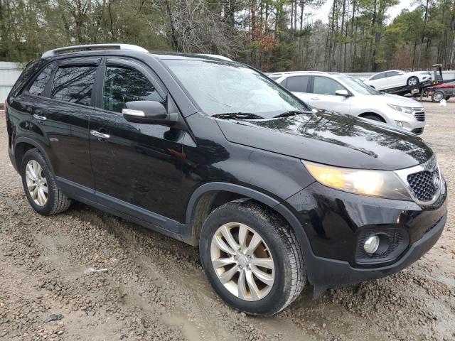 38747264-2011-kia-sorento_4