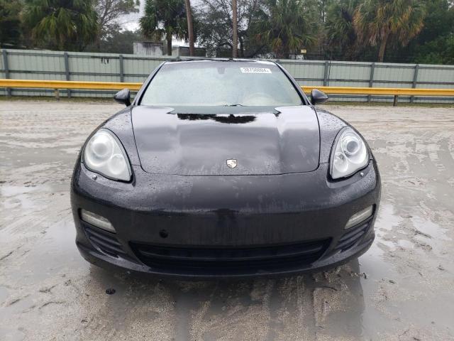 38750004-2010-porsche-panamera_5