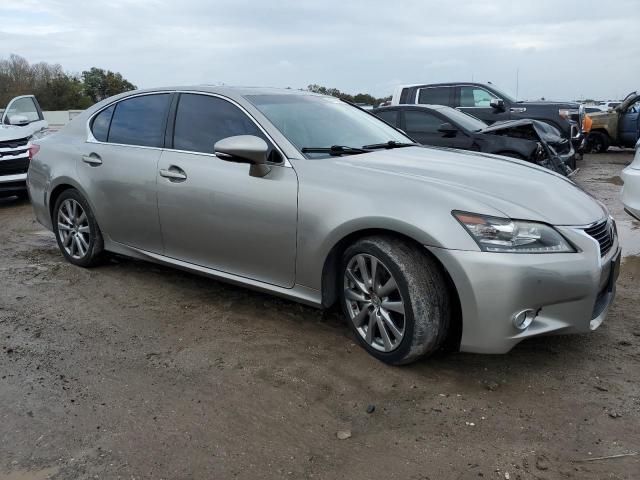 38768934-2015-lexus-gs350_4