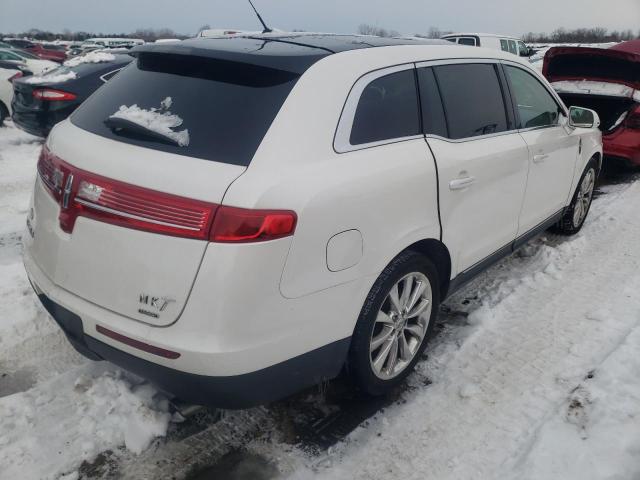 38862684-2010-lincoln-mkt_3