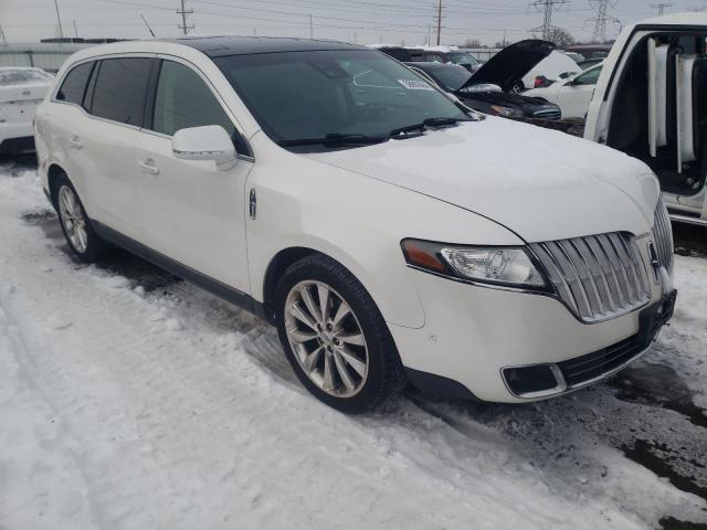 38862684-2010-lincoln-mkt_4