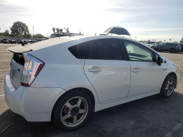 38881884-2010-toyota-prius_3