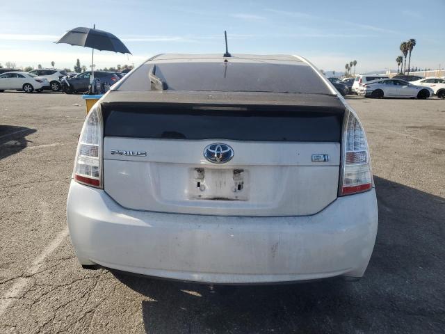 38881884-2010-toyota-prius_6