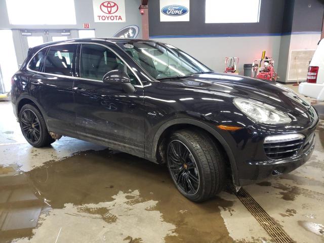 39146914-2013-porsche-cayenne_4