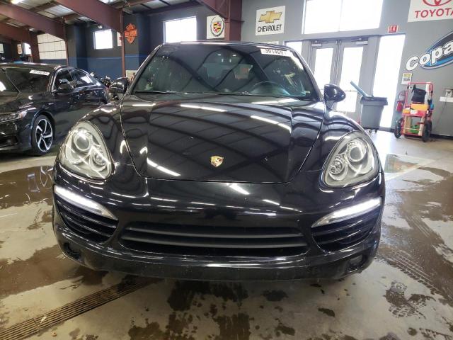 39146914-2013-porsche-cayenne_5